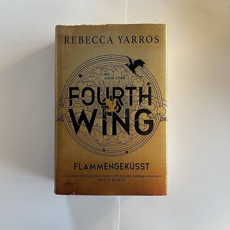 Libri: Buch: Fourth Wing – Usato da Madiswil venduto da Minztee
