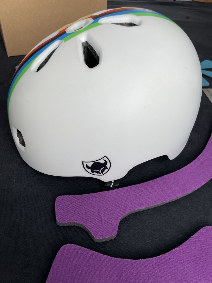 Helme: Tsg Skate Bmx Scooter Helm – Neu (gemäss Beschreibung) aus Flawil von Hungi77 2