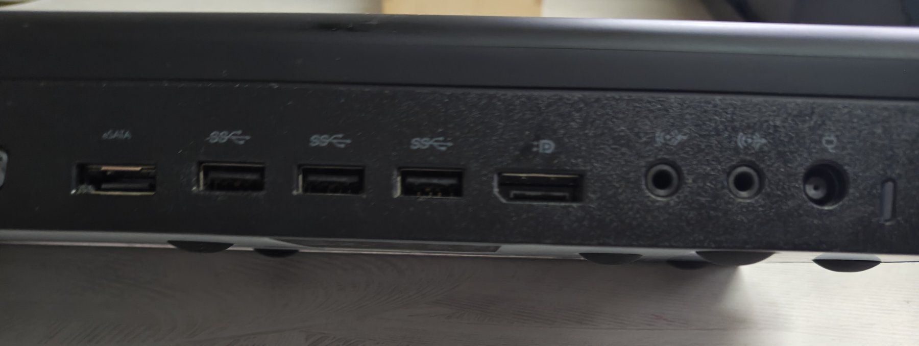 Hewlett Packard Docking station: HP 2570 Docking Station – Usato da Uerkheim venduto da Justi.y 1