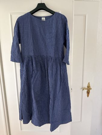 TOAST Kleid Karomuster blau Grösse 40/42 neuwertig