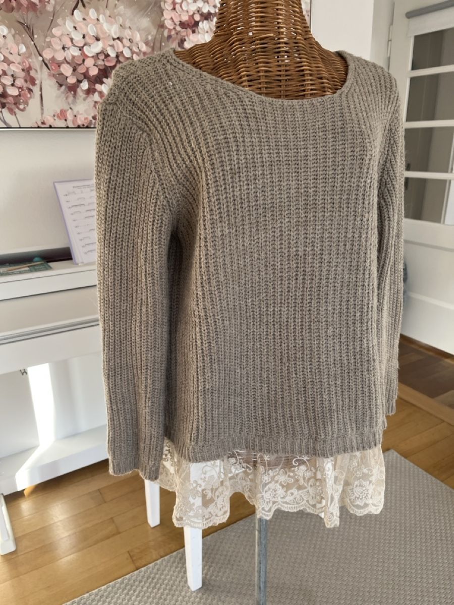 Pullover & Sweatshirts: Pullover beige mit Spitzenbesatz, ca.L/XL – Gebraucht aus Solothurn von Bobesch08 2