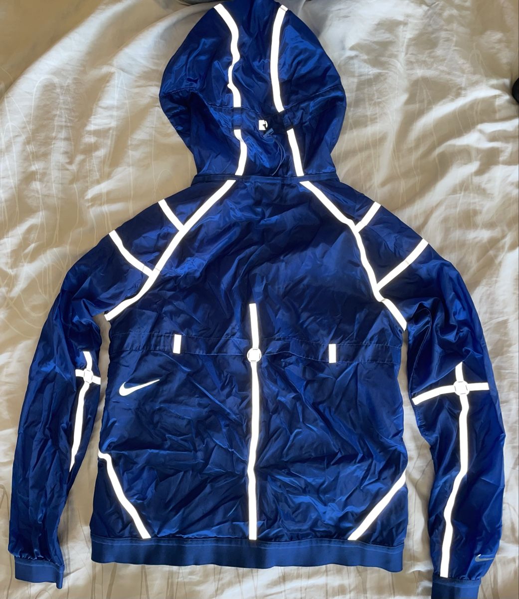 Nike Giacche: Nike Laufjacke mit Reflektoren Windrunner – Nuovo (secondo la descrizione) da Sulz AG venduto da alestae 1