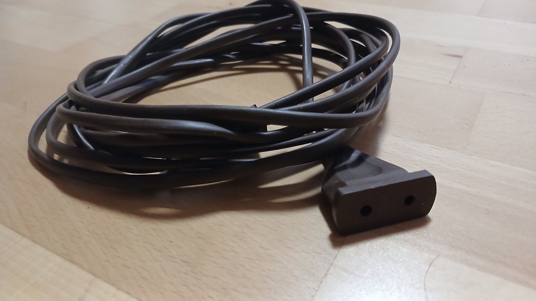 Kabel: Verlängerungskabel 2Fach 5m braun – Gebraucht aus hinwil von tho_j6kz 1