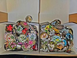 Kaffeerahmdeckeli 2 Boxen mit Blumen und Tieren