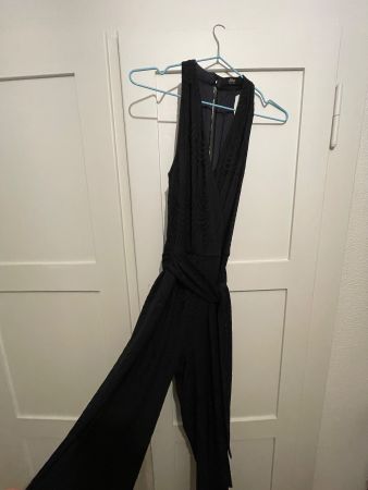 Eleganter Jumpsuit, Grösse 36