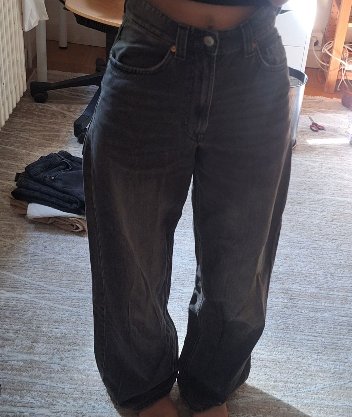 Pull&Bear Jeans: Jean large gris foncé 32 – Nuovo (secondo la descrizione) da  venduto da