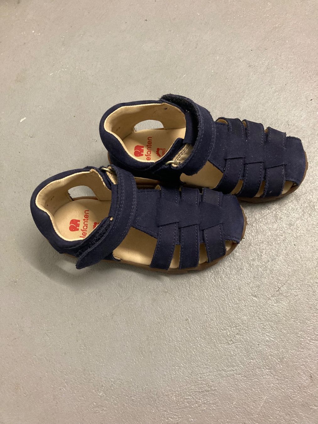 Elefanten Scarpe per ragazzi: Sandalen von Elefanten. Grösse 25 – Usato da bretzwil venduto da Marca25 1