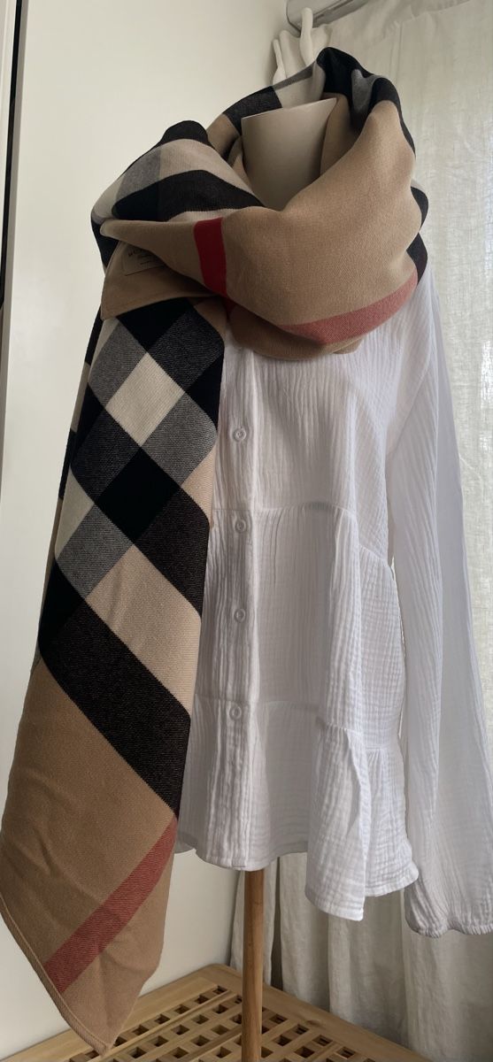 Burberry Autres vêtements & accessoires: Wunderschönes Cape von Burberry – Neuf (Voir description) à Zürich par Caracol1998 7