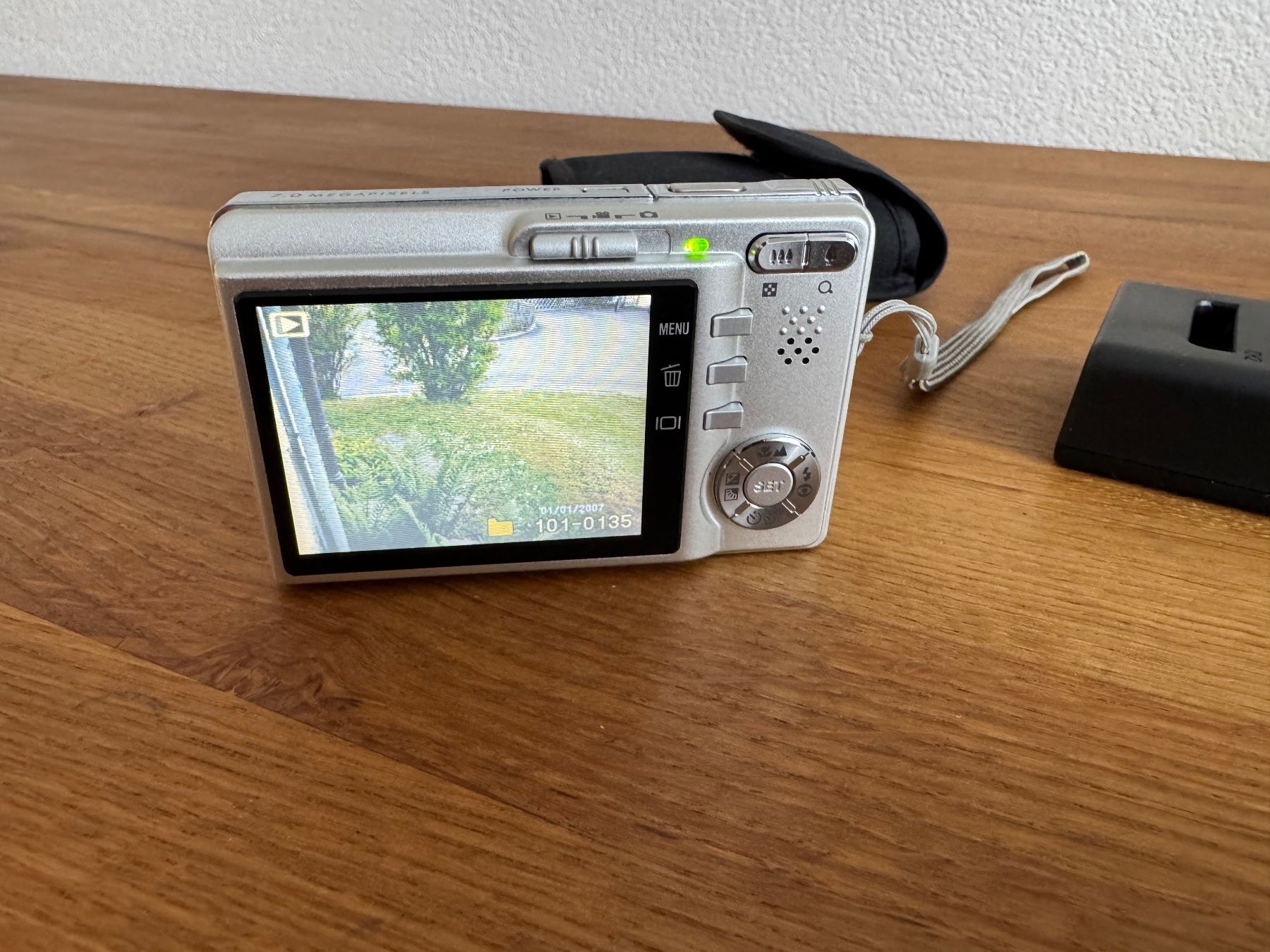 Fotocamera: TRAVELER Super Slim XS 70 – Usato da Frauenfeld venduto da mani.s 3