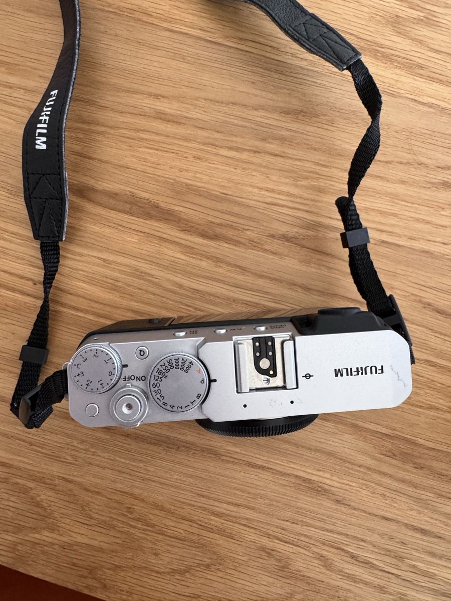 Fujifilm Fotocamera: FUJIFILM KAMERA KORPUS X-E4 – Usato da Jona venduto da  1