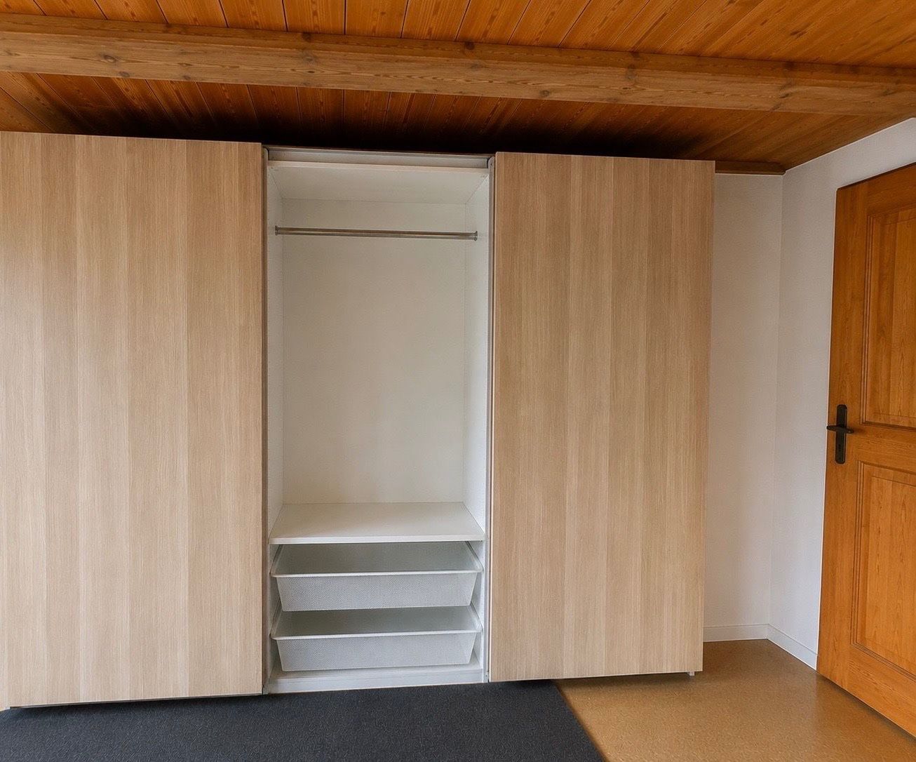 Ikea Armadi: Armoire IKEA PAX – Usato da Innerberg venduto da van_k769 3