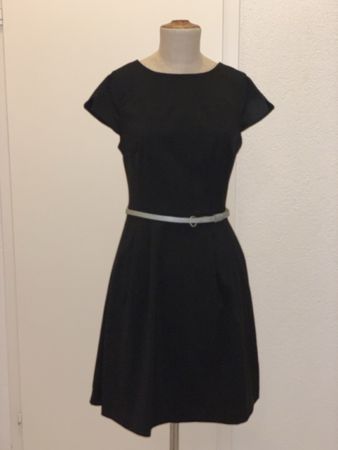 Kleid schwarz, Gr. 34