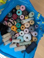 Garnrollen bunte Mischung verschiedene Farben guter Zustand