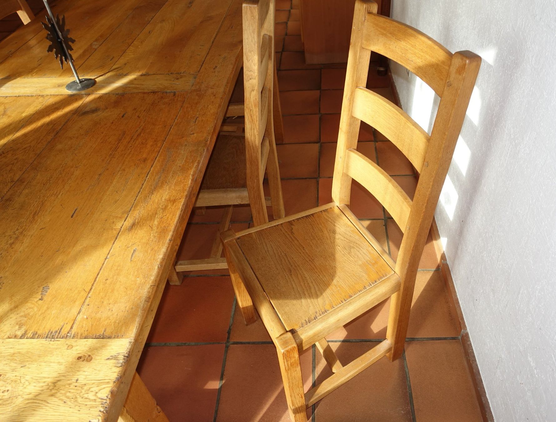 Tables: Klostertisch massiv, Eiche, ausziehbar, Stühle, Hocker – D'occasion à St. Pantaleon par datendrang1 5