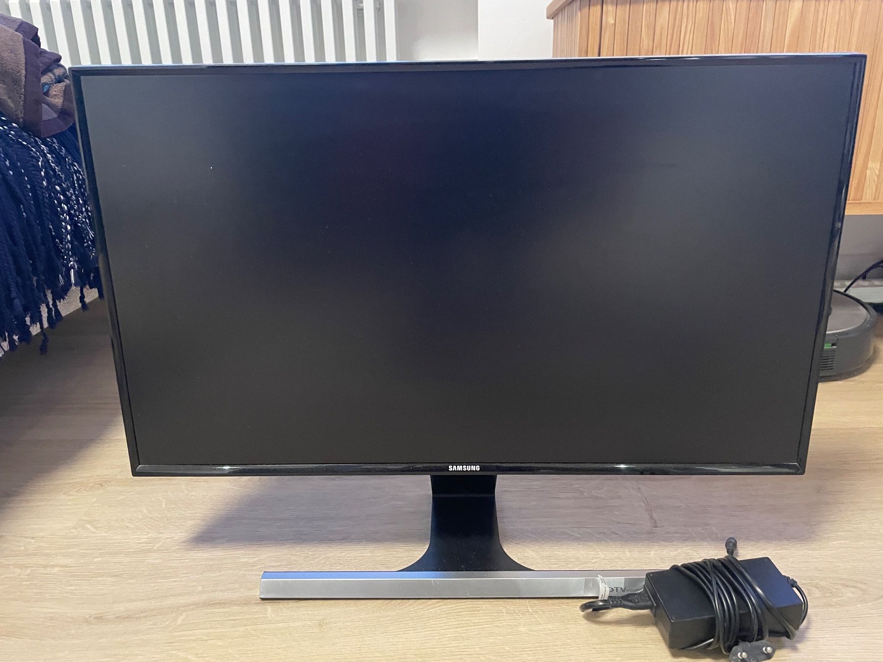 Samsung Monitor: Samsung 27" Monitor/TV LT27D590EW – Usato da Staufen venduto da l_str