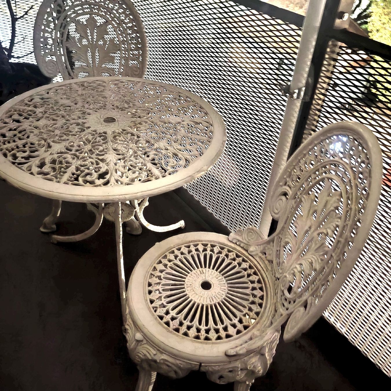 Set di tavolo e panche: Ensemble de jardin en fonte, Table + 2 ch. – Usato da Biel/Bienne venduto da notfun 3