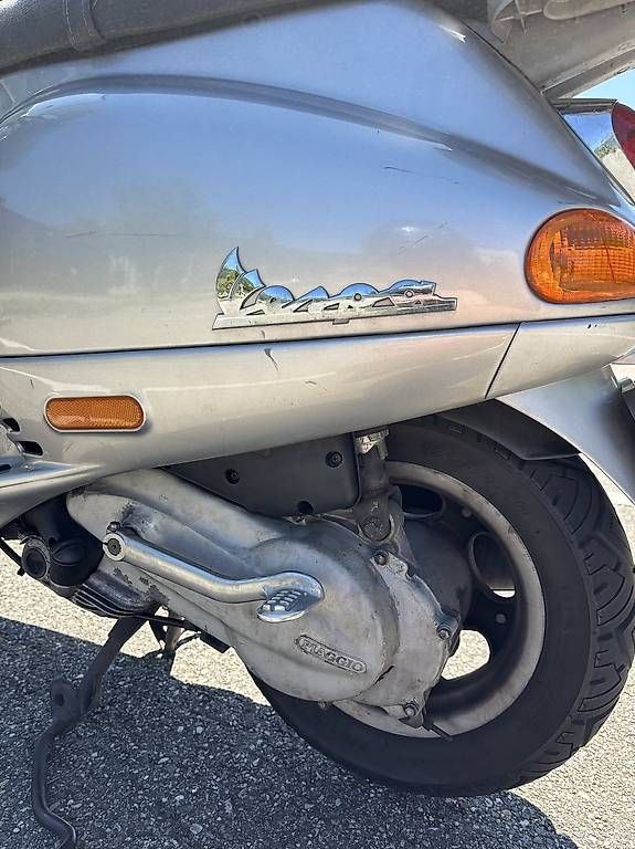 Piaggio Scooters: Piaggio Vespa ET4 125 – Gebraucht aus Nidau von winniepooh01 2
