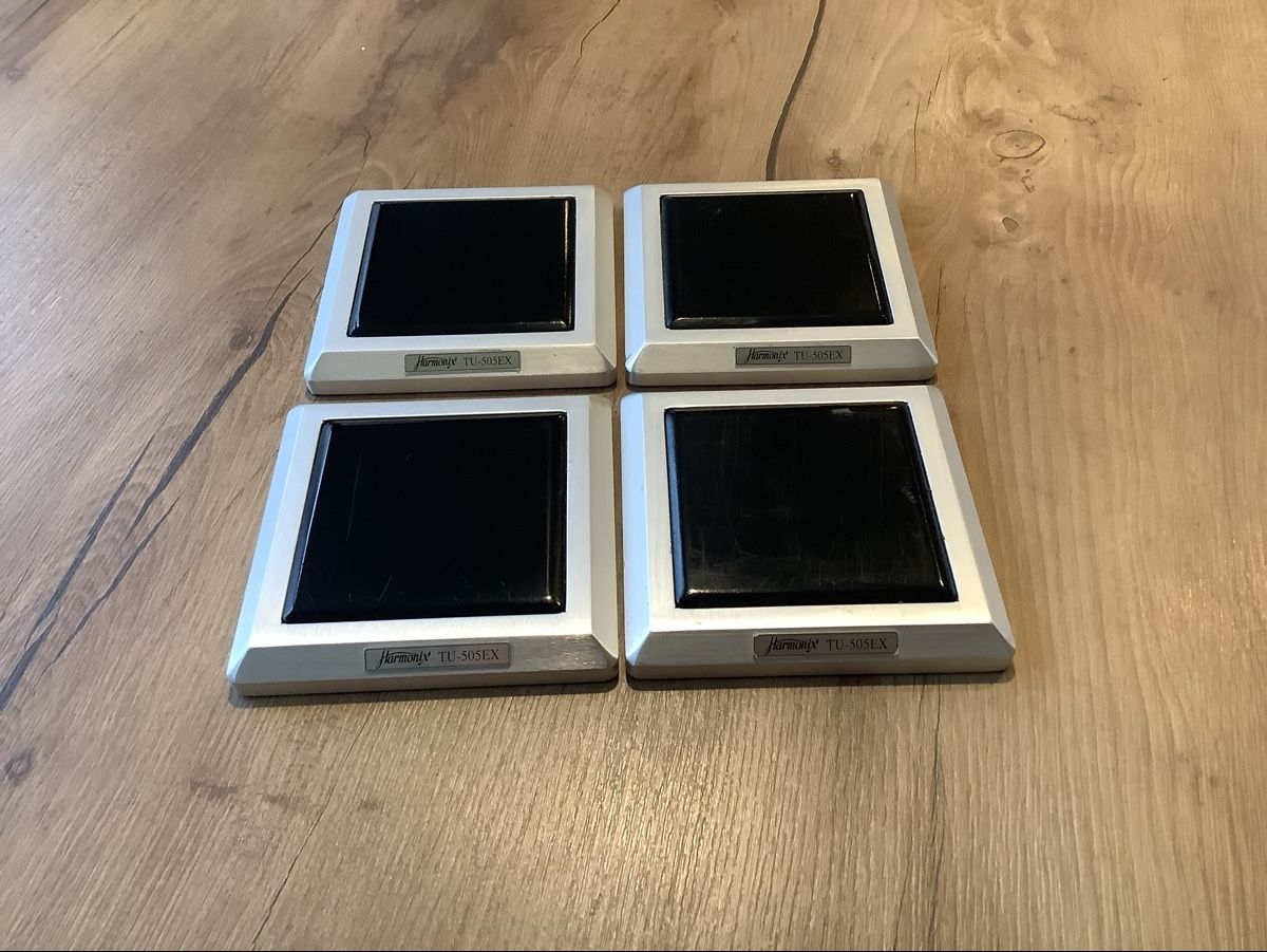 Casse acustiche: Harmonix TU-505EX Füsse-Set, 4 Stk. – Usato da herzogenbuchsee venduto da HIFIANER 2