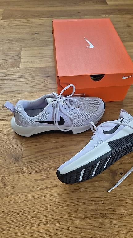 Nike Damenschuhe: Nike Performance Training-Schuh MC3 – Neu und originalverpackt aus Feusisberg von cts_55rn 2