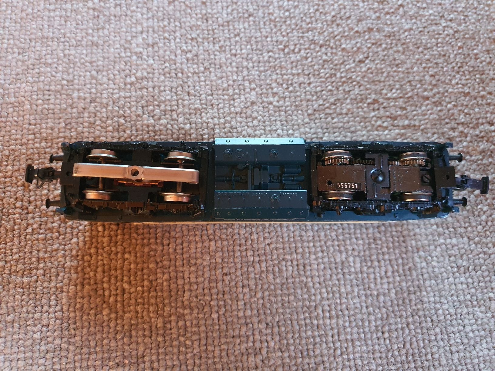 Märklin Modellini di ferrovie: Br 215 bleu crème DB Märklin  – Usato da Lavey-Village venduto da Lofoten93 2