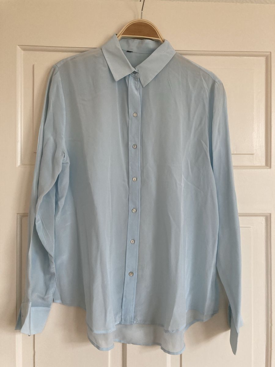 Chemisiers: Seidenbluse hellblau L + Geschenk – D'occasion à Zürich par Maki333