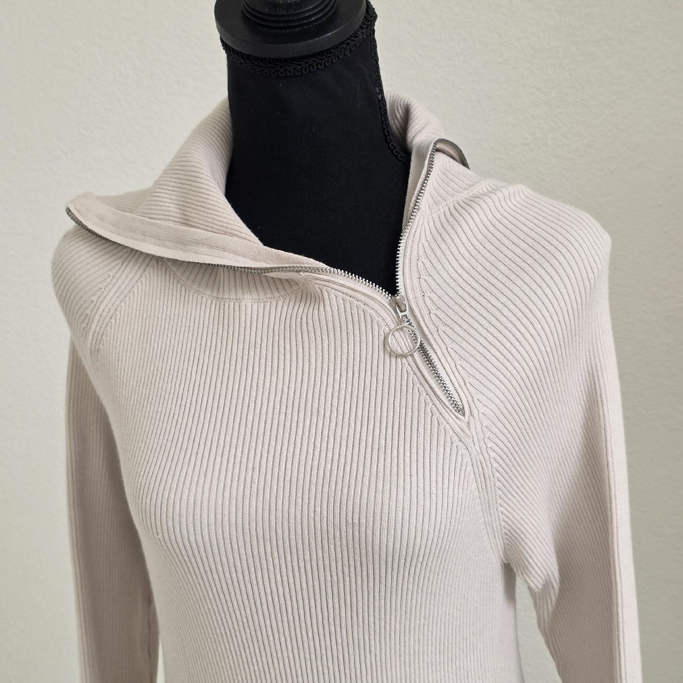 Stradivarius Maglioni & Felpe: Stradivarius Ripppullover beige Reissverschluss Grösse L – Nuovo (secondo la descrizione) da Rheinsulz venduto da Gilea 1