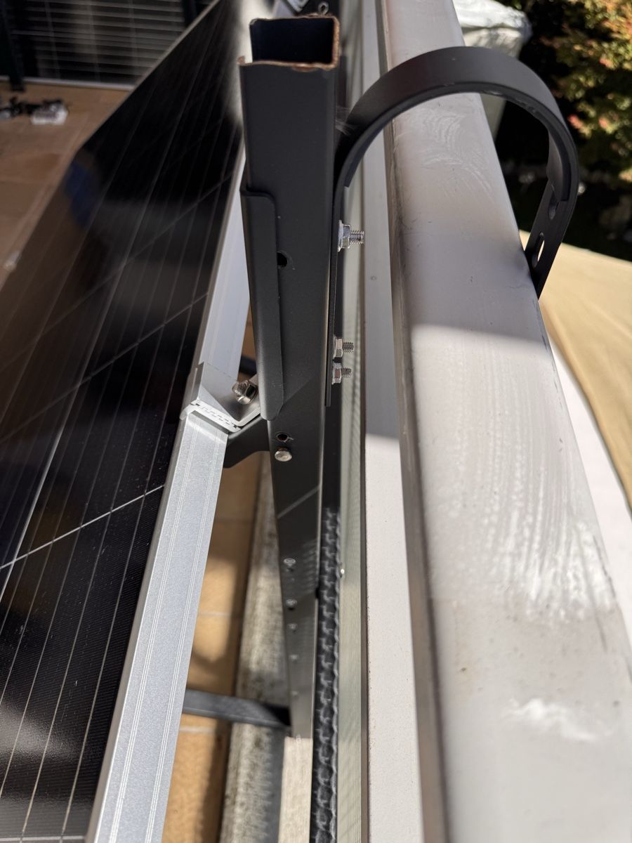 Victron Dispositivi a energia solare: Victron Mono-Solarpanels 370W & flexibel einstellbare Halter – Usato da Hinteregg venduto da Phiro 4
