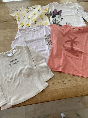 5 T-Shirts/Pullis Gr. 98 (2-3 Jahre) H&M, Zara Sommer Set