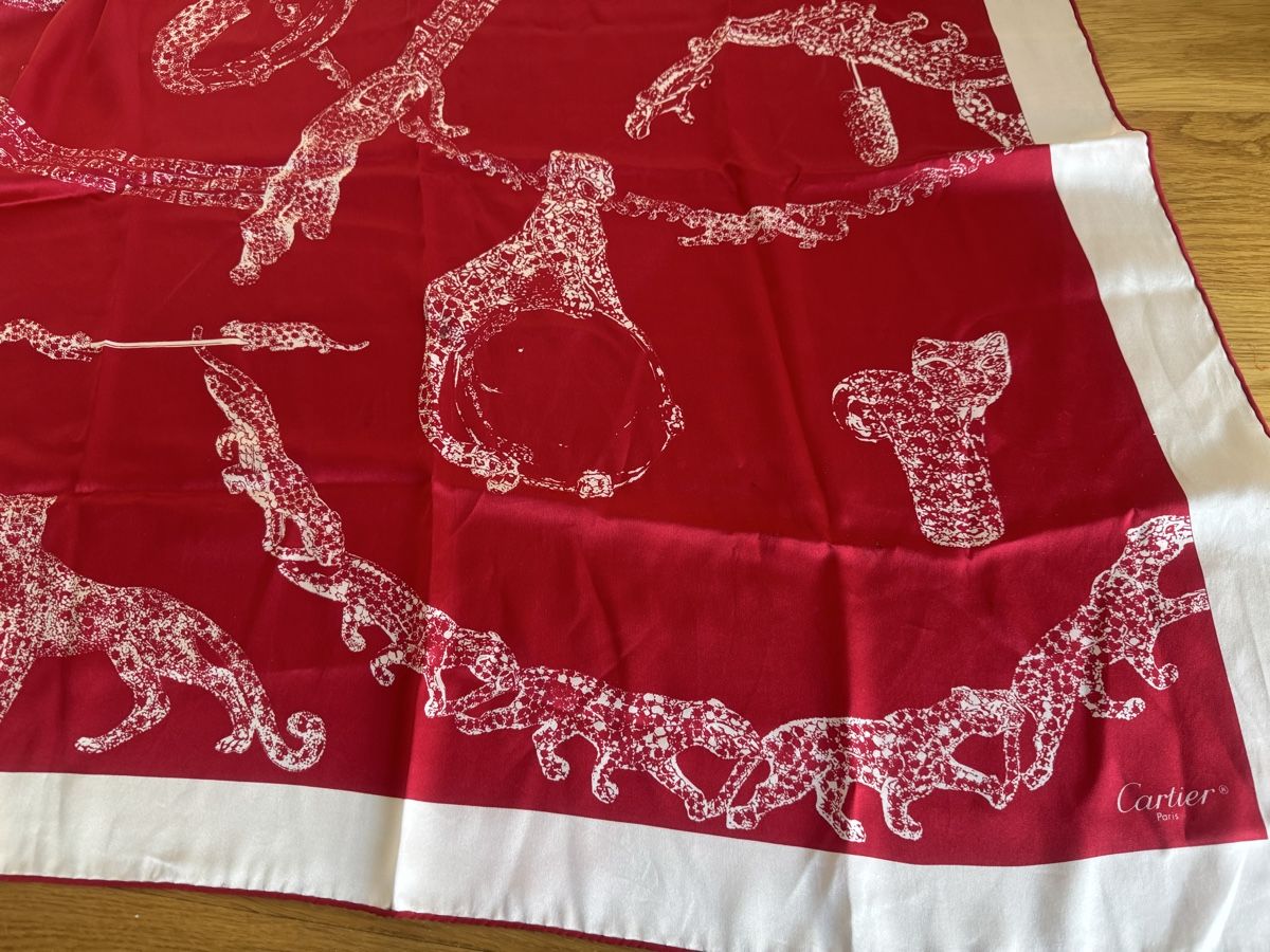 Cartier Foulard & Sciarpe: Foulard Cartier – Usato da Zürich venduto da LuxuryJewellery 2