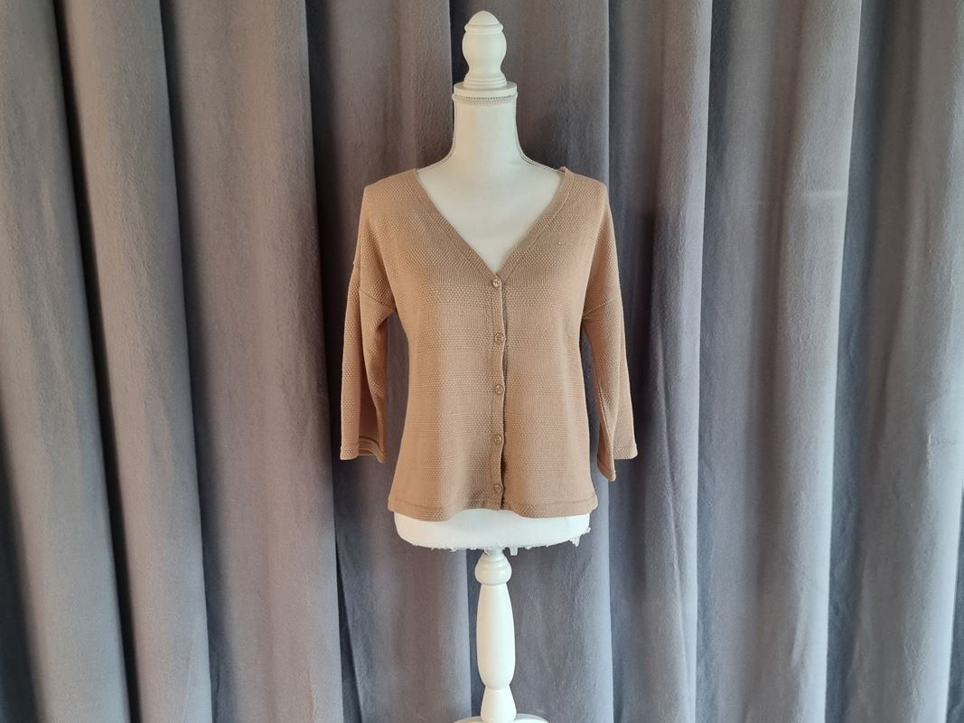 Jacken: Leichte Strickjacke – Gebraucht aus Urtenen-Schönbühl von Restwert_Schoenbuehl