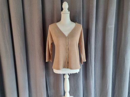 Leichte Strickjacke