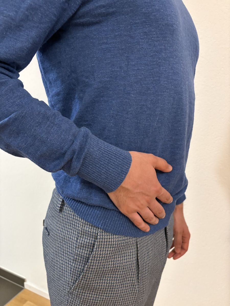 Gap Maglioni & Felpe: Top Zustand: Blauer Herren Pullover, Grösse M, V-Ausschnitt – Usato da Zürich venduto da janasza 2