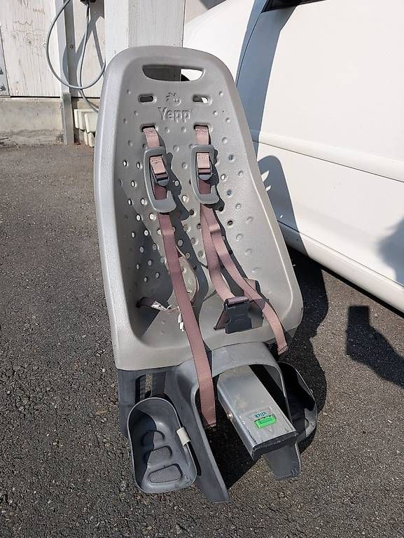 Seggiolini per auto: Velo Kindersitz Thule Yepp Maxi Seatpost – Usato da Stans venduto da Floeff