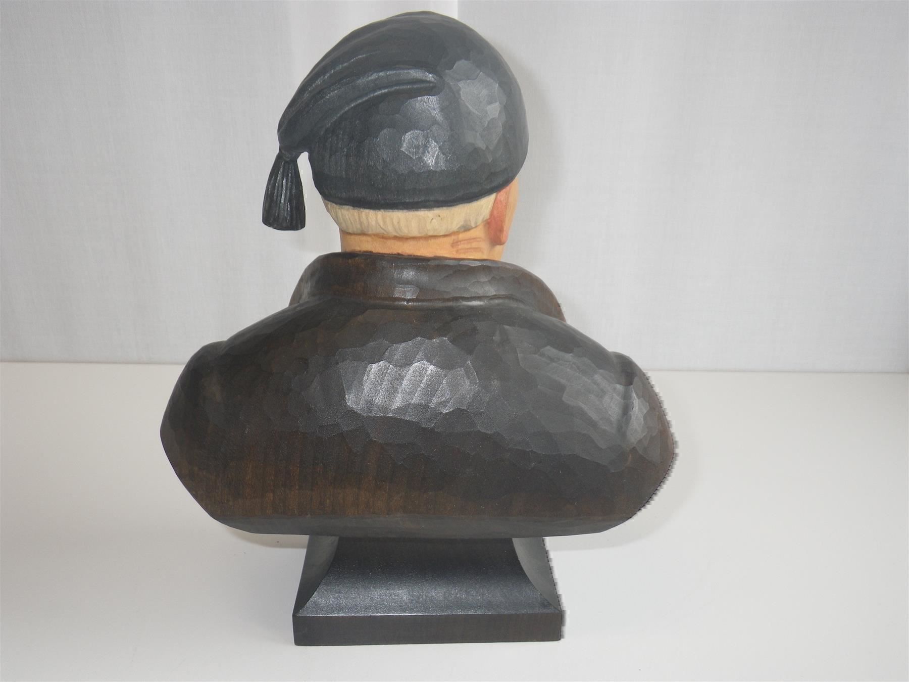 Sculptures & Statues: geschnitzte Büste alter Mann – D'occasion à Brienz BE par P.Edelweiss 2