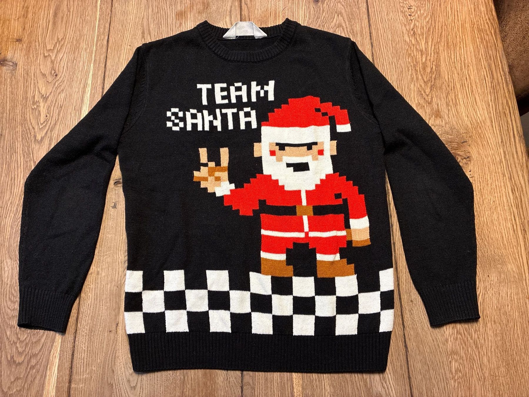 Pullover & Sweatshirts: Pulloever schwarz Grösse 134/140 Weihnachtsmotiv gestrickt – Gebraucht aus Guntershausen von Gloominati