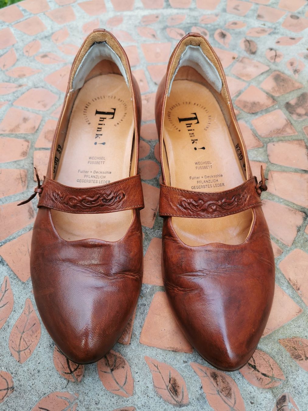 Think Chaussures femmes: Leder-Halbschuh von Think! – D'occasion à Luzern par buypie