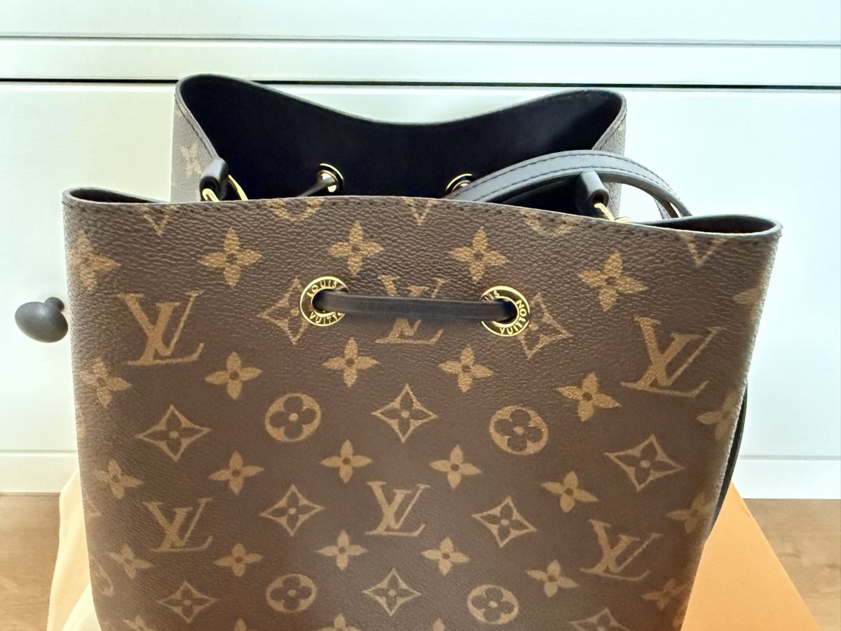 Louis Vuitton Borse da donna: Fullset Louis Vuitton NéoNoé MM schwarz – Nuovo (secondo la descrizione) da St. Margrethen SG venduto da Berry08 8