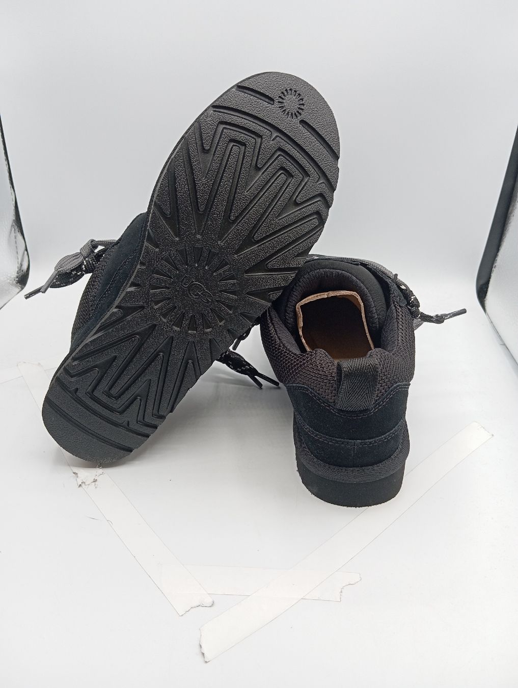 Ugg Scarpe da donna: UGG Lowmel Lo - Black (EU36) – Nuovo e nell'imballaggio originale da Schaffhausen venduto da outlez 4