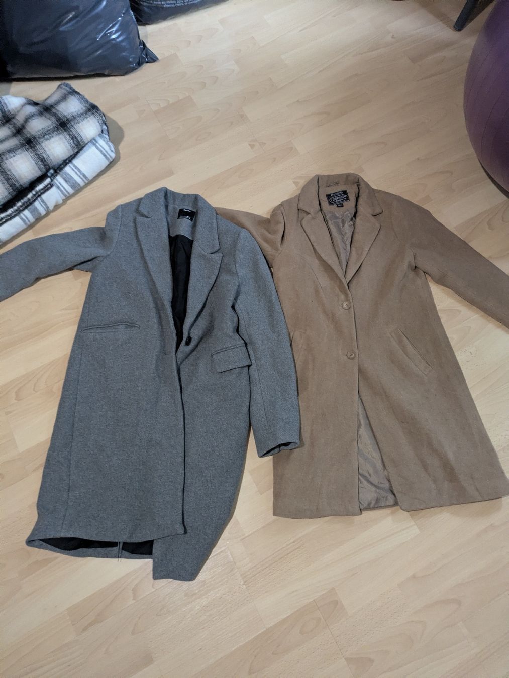 Kleiderpakete: Lot de vêtements  – Gebraucht aus Tramelan von cat_67zv 1
