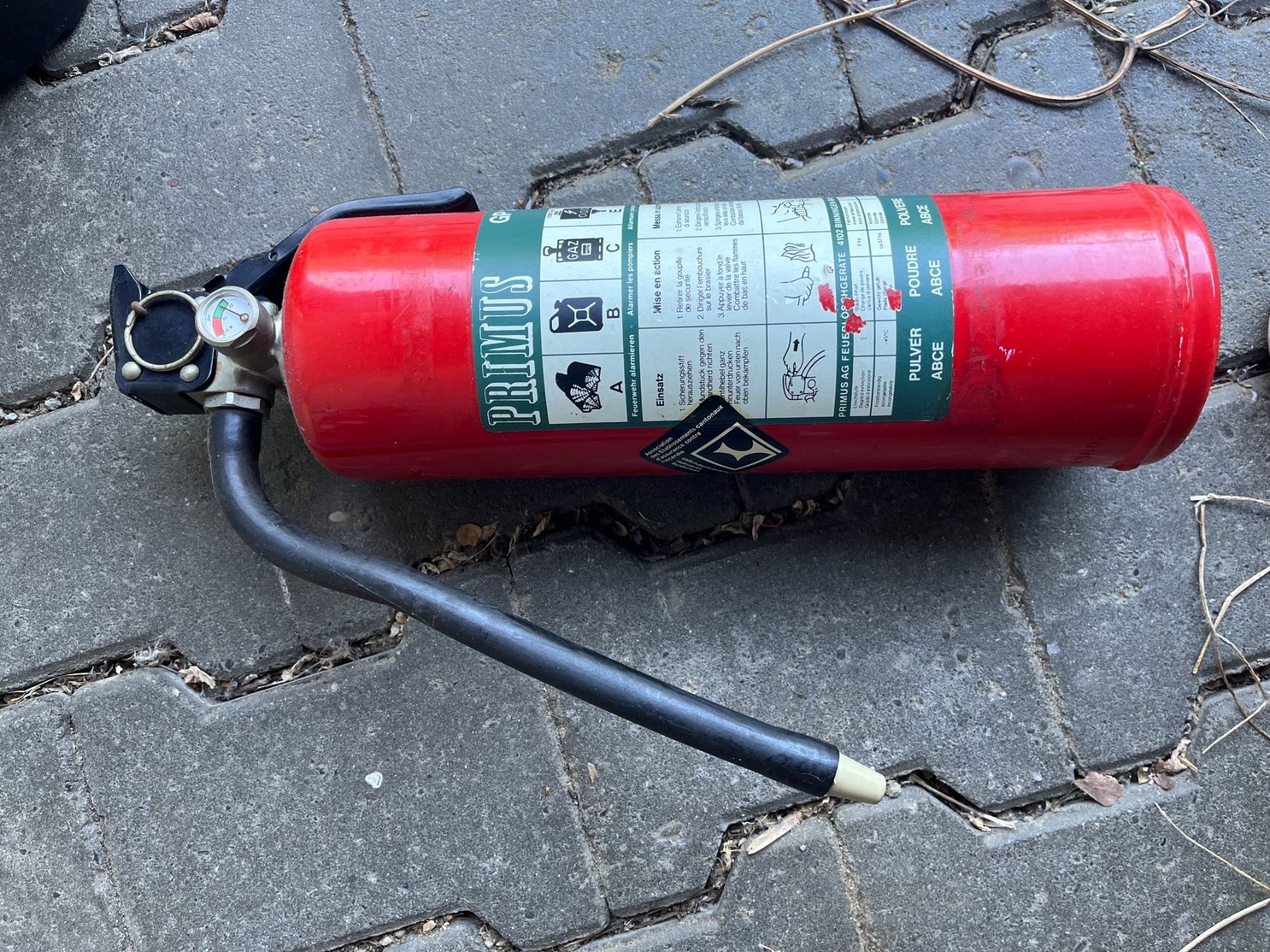 Estintori: 3x Feuerlöscher – Difettoso da Leuggern venduto da Yzerman2 2