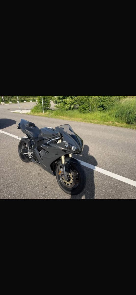 Yamaha Strada: Yamaha R1 – Usato da Niederdorf venduto da rin_fkq7 3