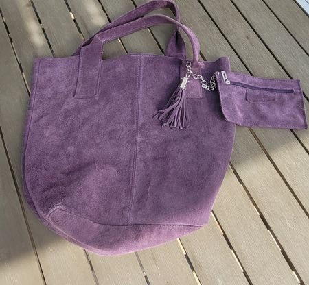 BEAU Sac en daim violet foncé