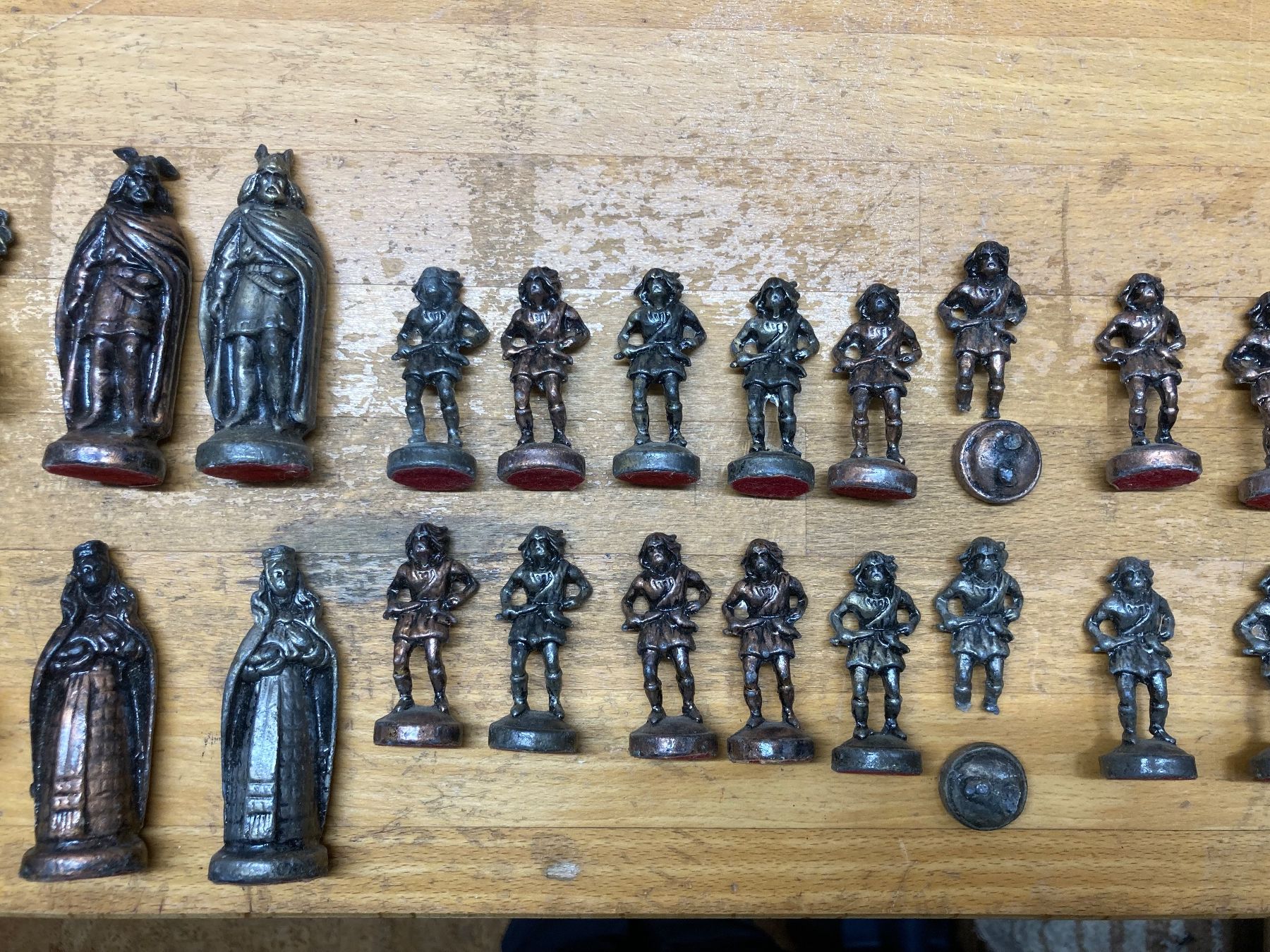 Spiele: Schachspiel, Figuren alt – Defekt aus Lommiswil von Hosi88 5
