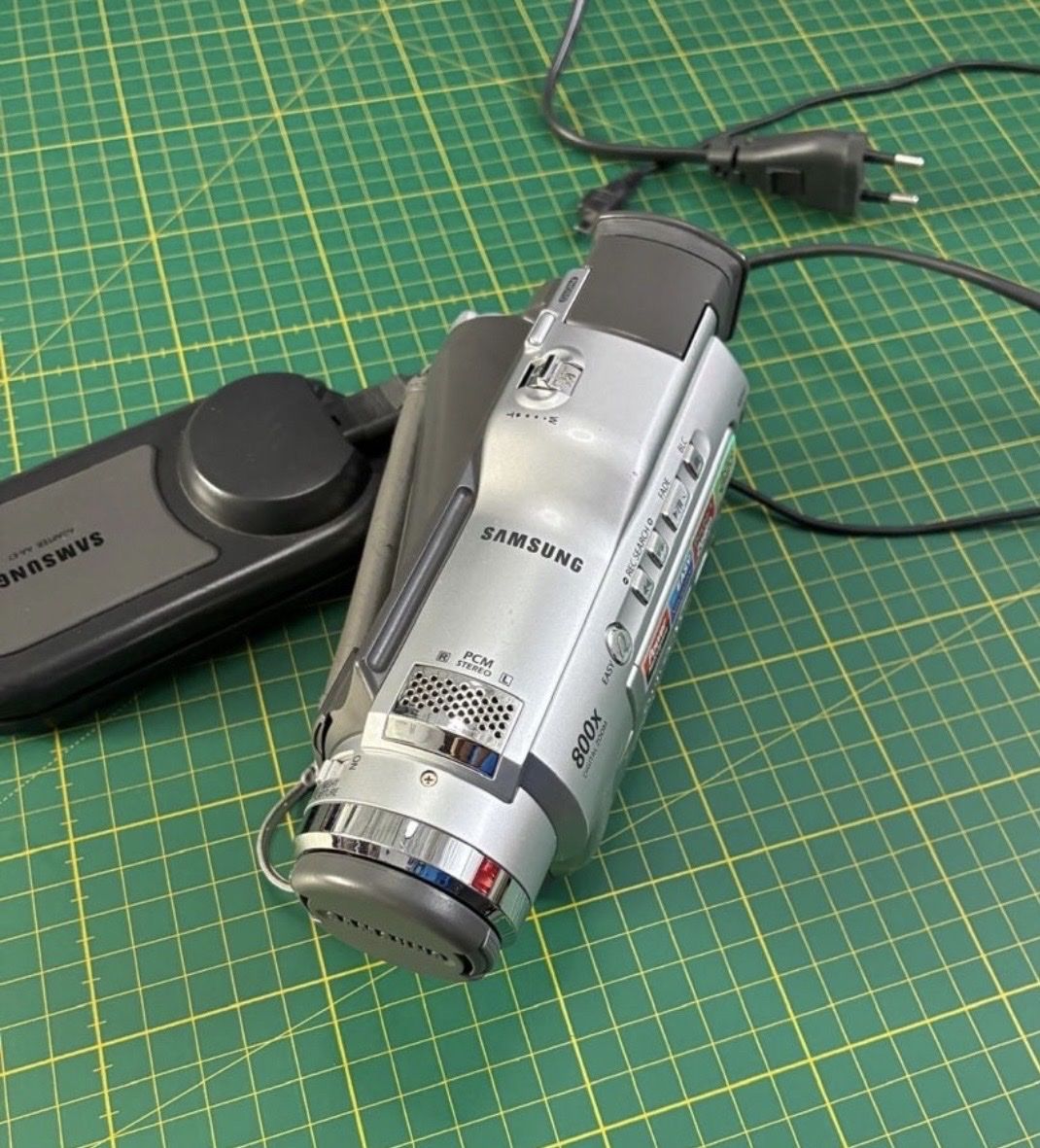 Samsung Fotocamera: Samsung MiniDV Camcorder mit Netzteil – Difettoso da Schongau venduto da Retro_Shop