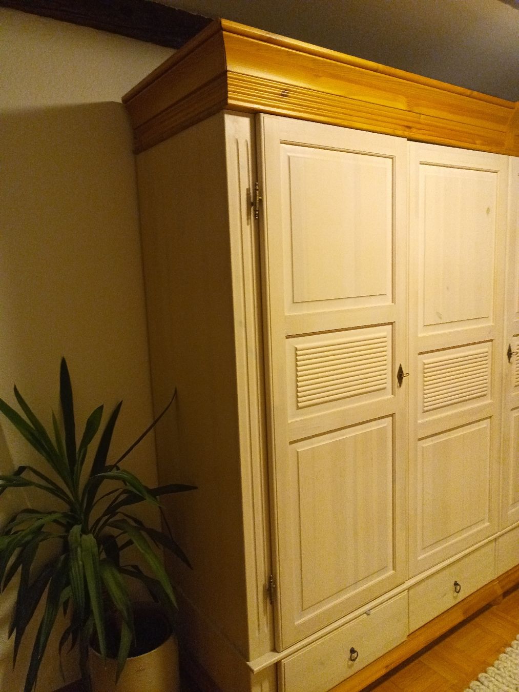 Armadi: Grosser Holzschrank – Usato da Baden venduto da huwy99 3