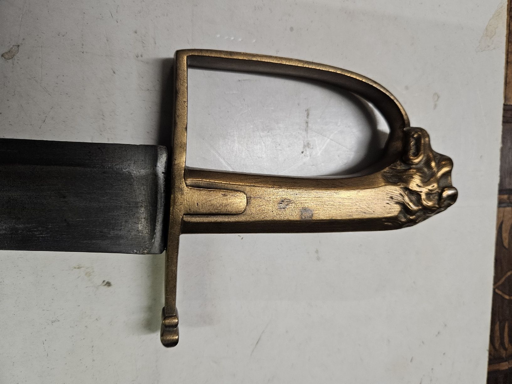 Stichwaffen: säbel löwenkopf – Gebraucht aus Schwellbrunn von Omega-alpha 2