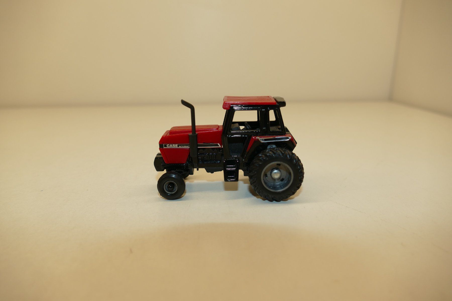 Modellbausätze & Standmodelle: Metallmodel: Case International 1594 Traktor – Neu (gemäss Beschreibung) aus Niederhasli von rail-duerst 1