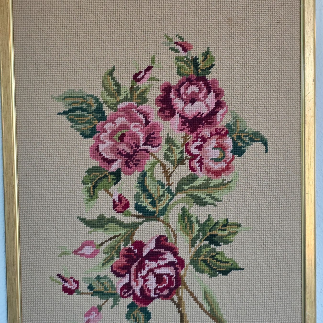 Foto & Immagini: Handgesticktes Rosenbild im Rahmen, Vintage – Usato da Rheinsulz venduto da Dred 2