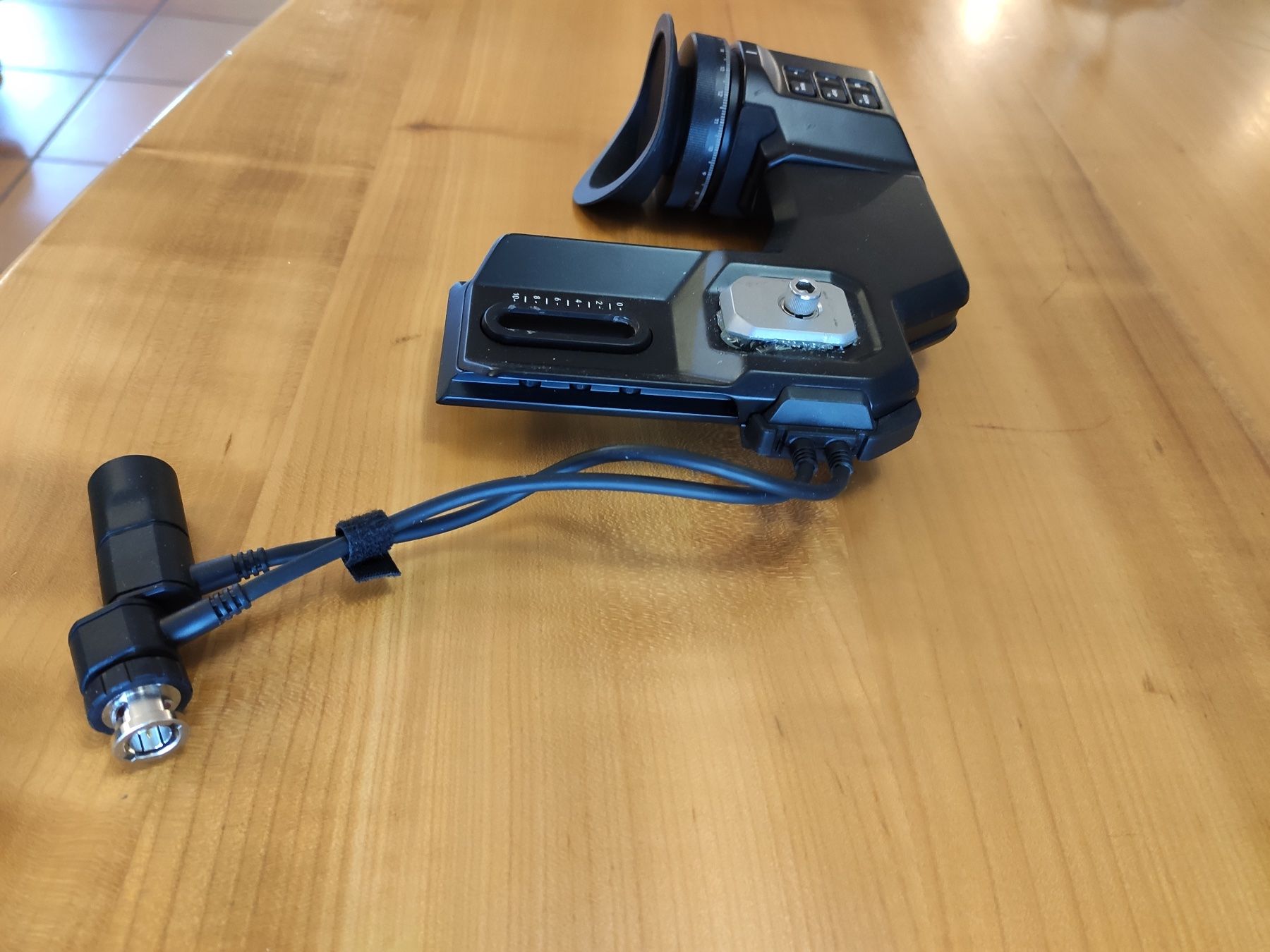 Blackmagic Videocamere: Blackmagic Design URSA Viewfinder – Usato da Seewen SZ venduto da Mibar0 3