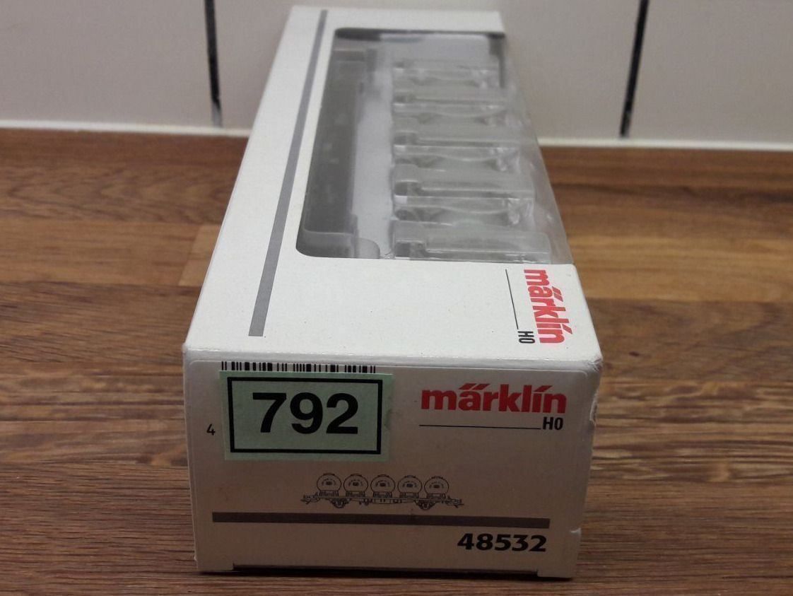 Märklin Modellini di ferrovie: Märklin HO : DB wagon plat avec 5 containers  "DB" – Usato da Buttes venduto da Cafe2005 9
